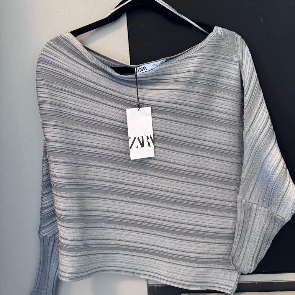 Zara Charcoal and Light Gray Knit Top
